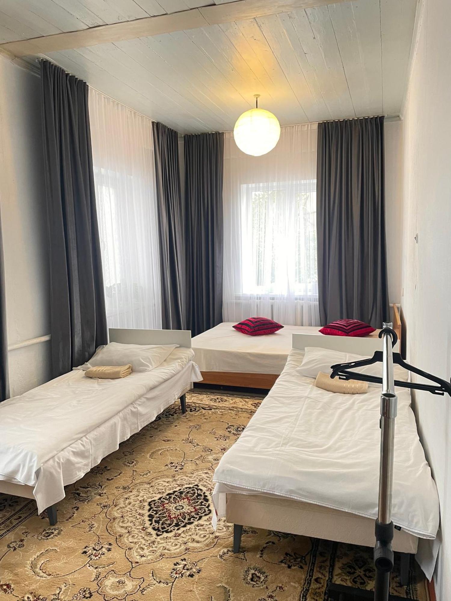Gulnara Guest House Balykchy Exterior photo