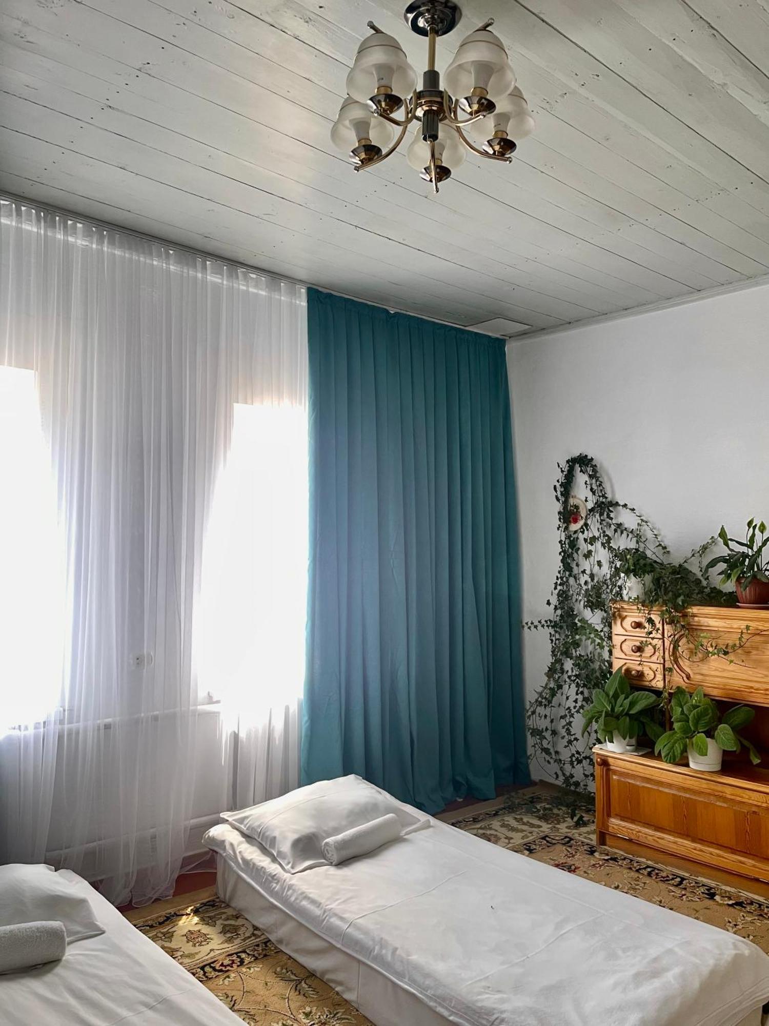 Gulnara Guest House Balykchy Exterior photo
